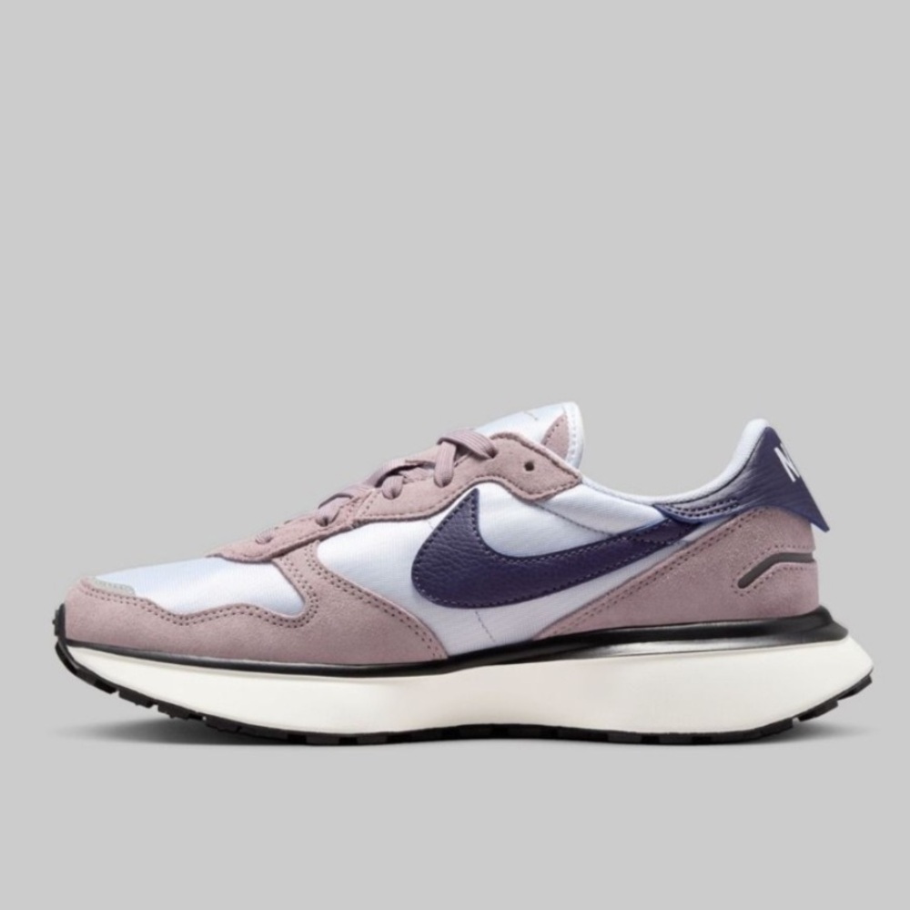 Nike Phoenix Waffle Women's Sneakers